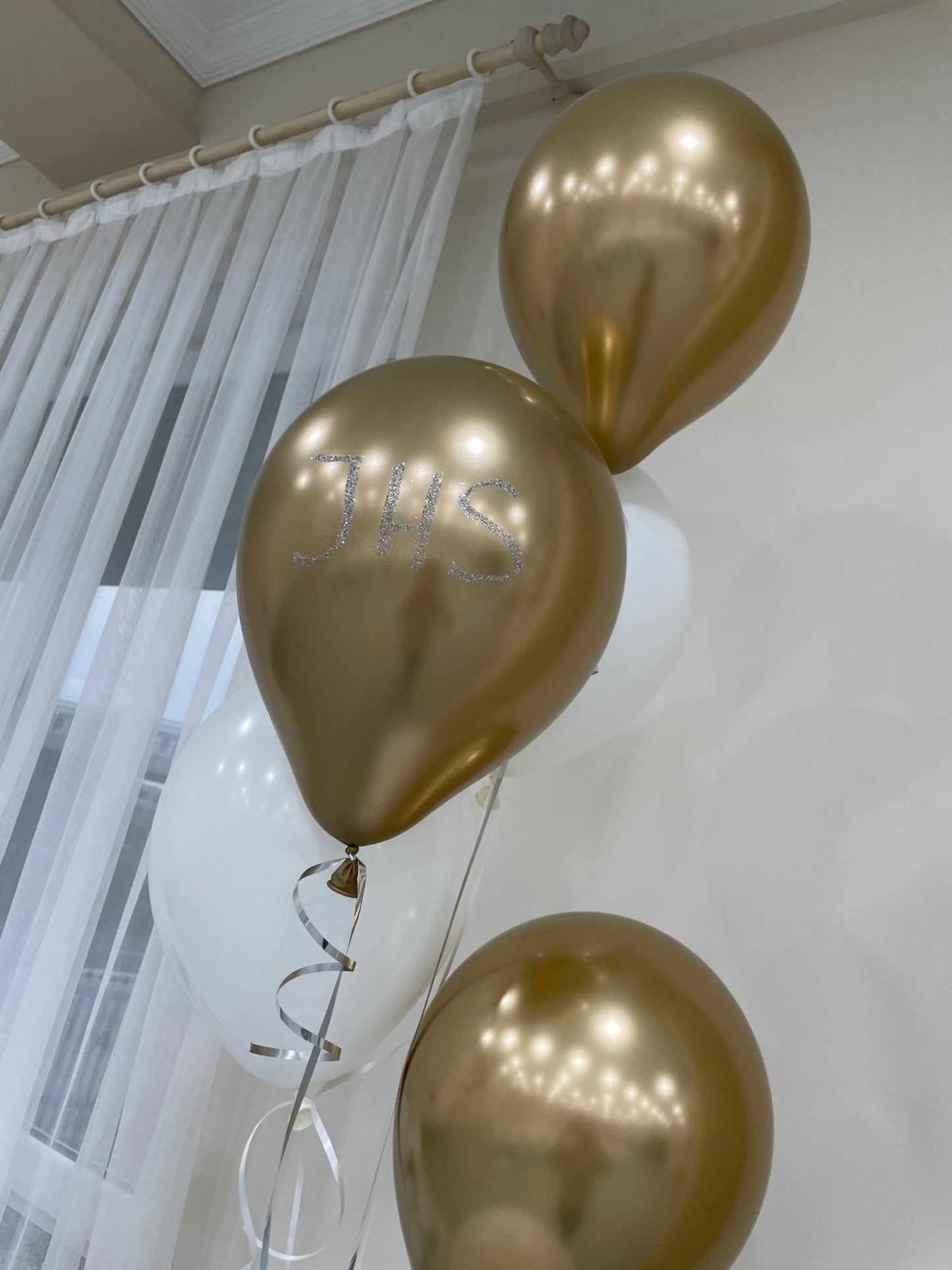 Helium Ballon - Zur Kommunion inkl. Handschrift "JHS"