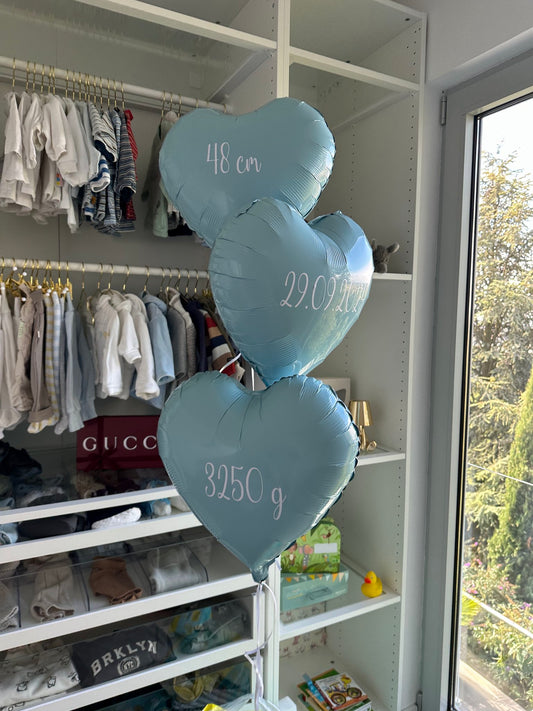 Herzen zur Geburt personalisiert