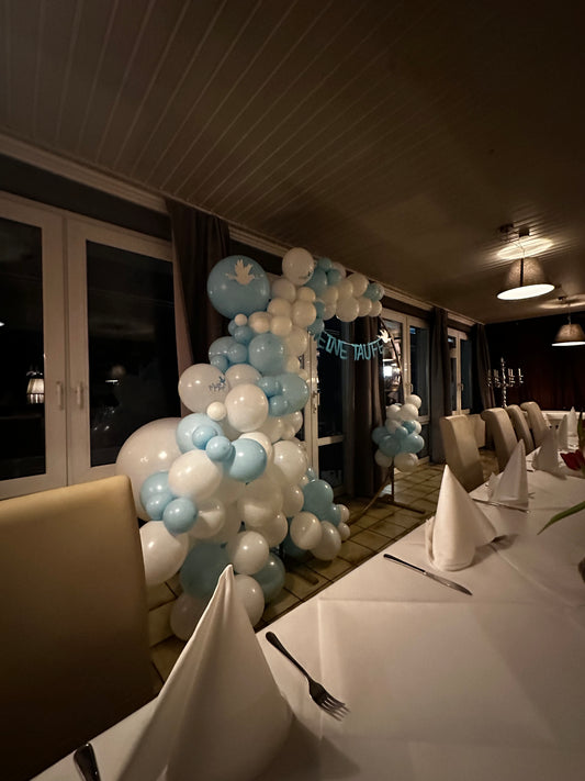Ballon Backdrop zur Taufe