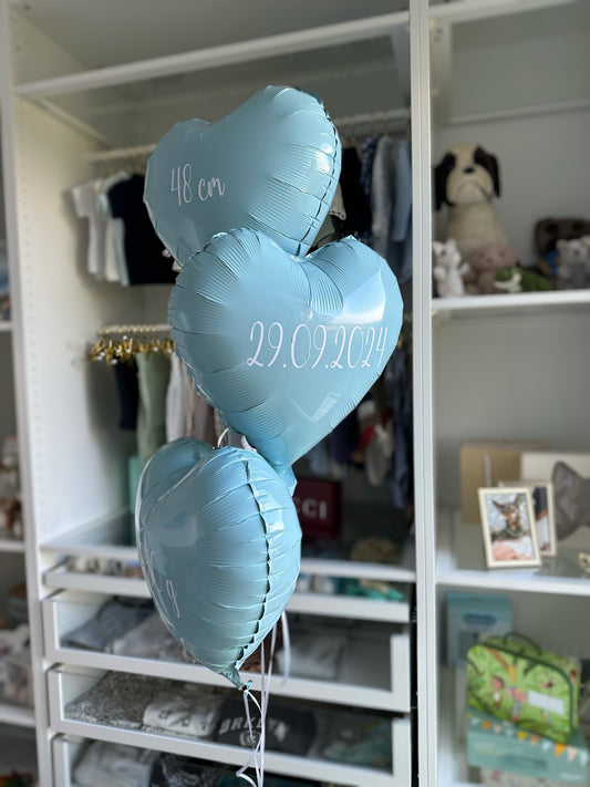 Herzen zur Geburt personalisiert